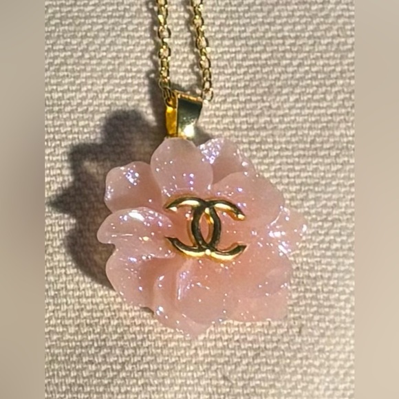 Upcycled Luxe & Handmake ❤️‍🔥 - Picture 5 of 17